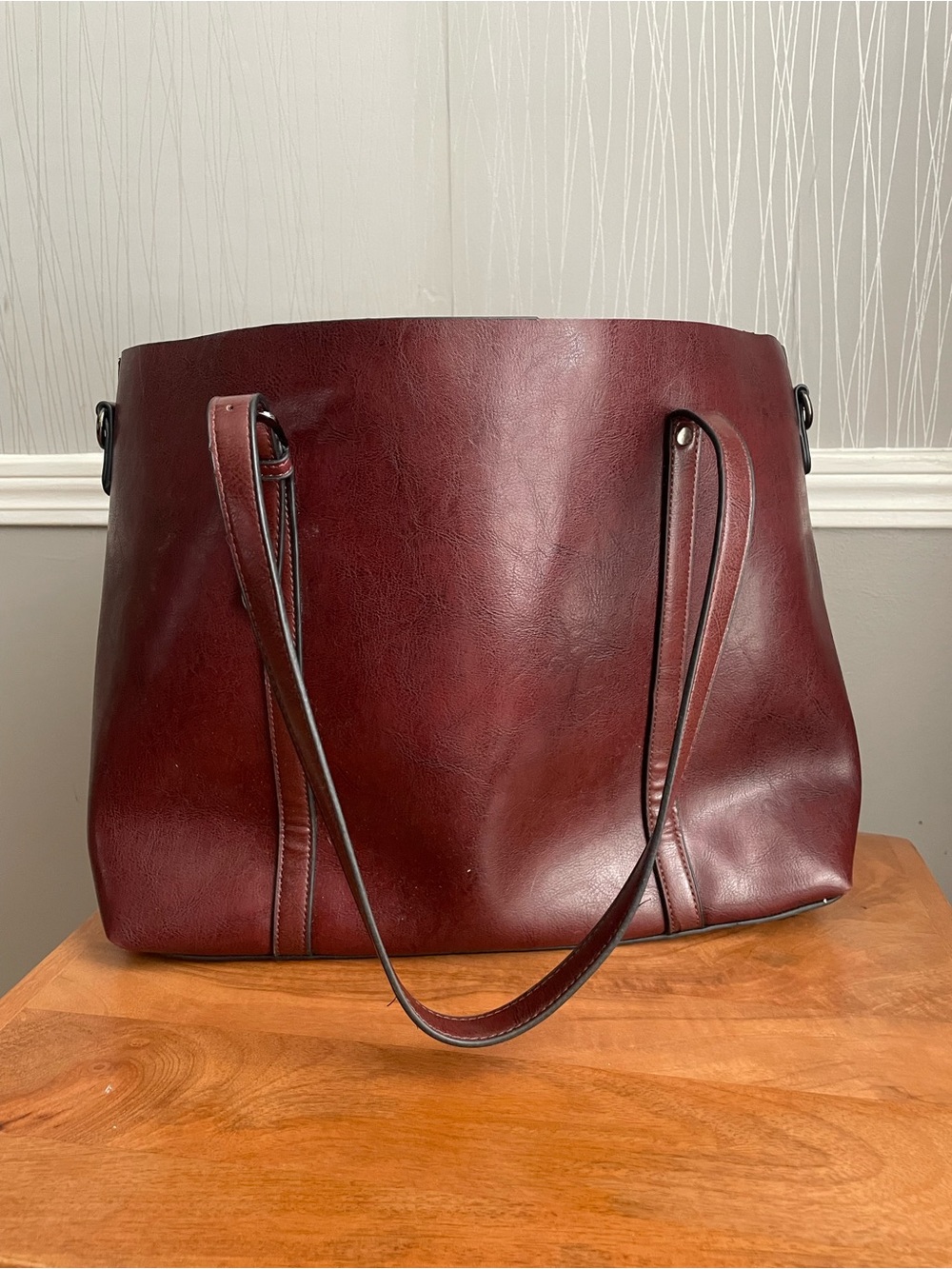 Burgundy Faux Leather Tote Bag Large Shoulder Bag - Picture 3 of 10